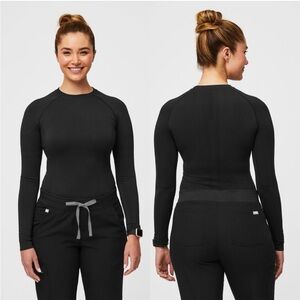 Figs Women’s Salta Seamless Longsleeve Underscrub Shirt Top in Black